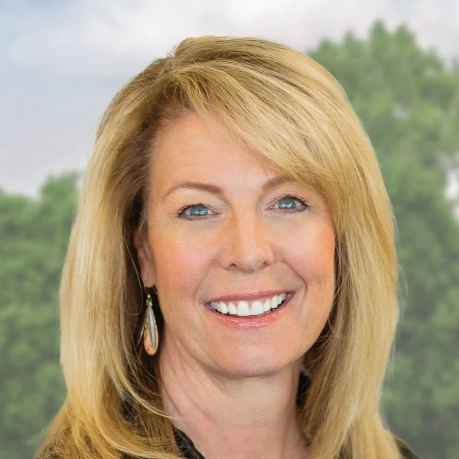 Headshot of bank employee, Spring Greenberg, Business Development Manager, Dealers, Eastern States